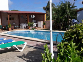 Chalet la Huerta con chimenea y Wifi Conil De La Frontera